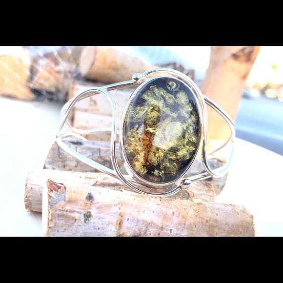 Jewelry - 925 Sterling Silver Baltic Green Amber stone